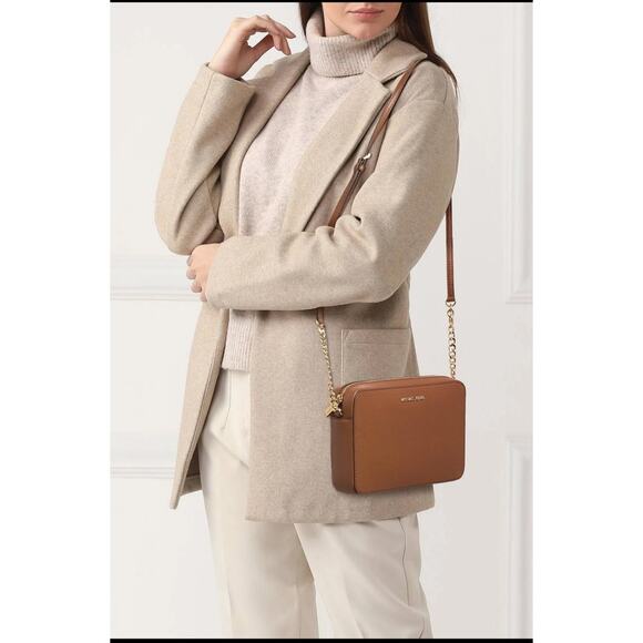 Michael Kors Jet Set East West Shoulder Crossbody Leather Bag Beown Luggage - Picture 1 of 14